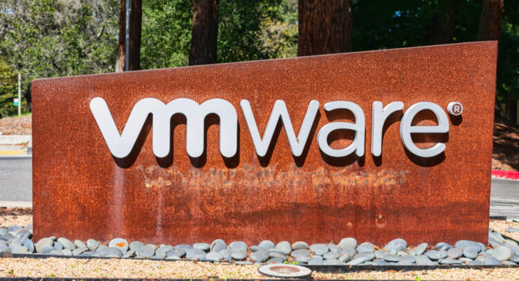 China’s Potential Delay Threatens Broadcom’s Acquisition of VMWare (NYSE:VMW) – TipRanks.com