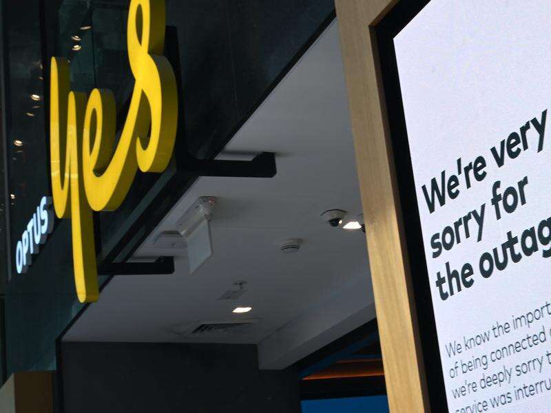 Optus data handout ‘inadequate’ after outage