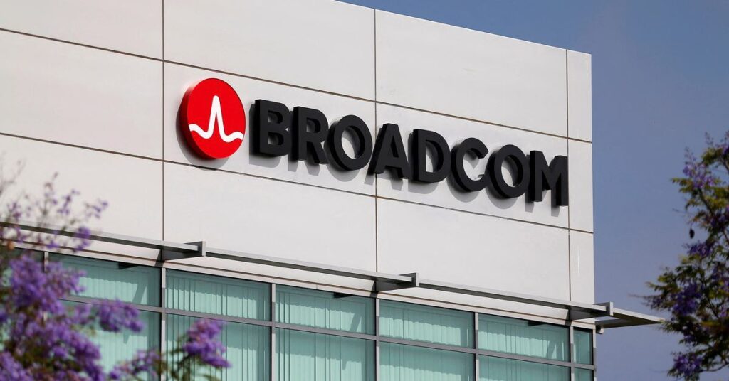 Broadcom closes  bln VMware deal after China approval