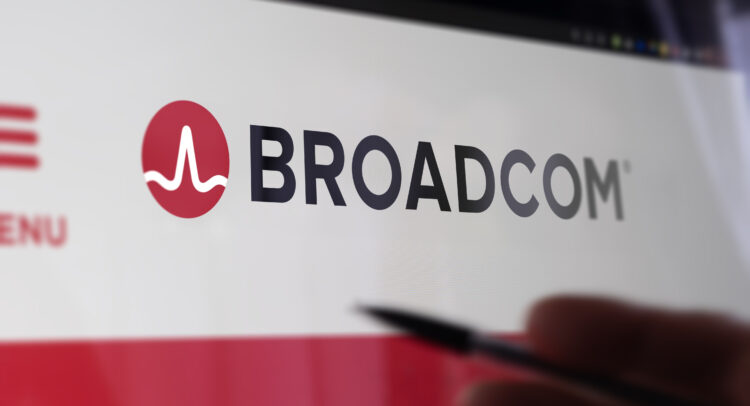 Broadcom’s (NASDAQ:AVGO) VMware Acquisition Delay May be Politically Motivated  – TipRanks.com
