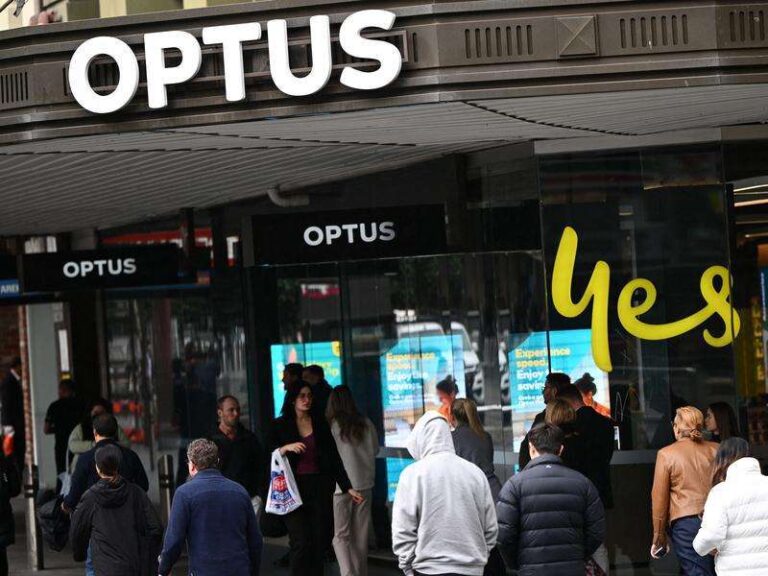 Optus reconnects some services after hours-long outage