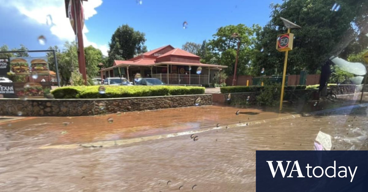 Wheatbelt residents unable to call triple 0 after storm causes communications outages