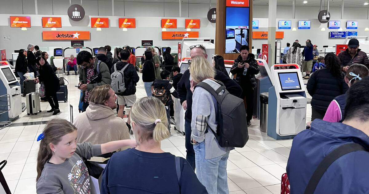 Jetstar cancels all flights amid nationwide outage